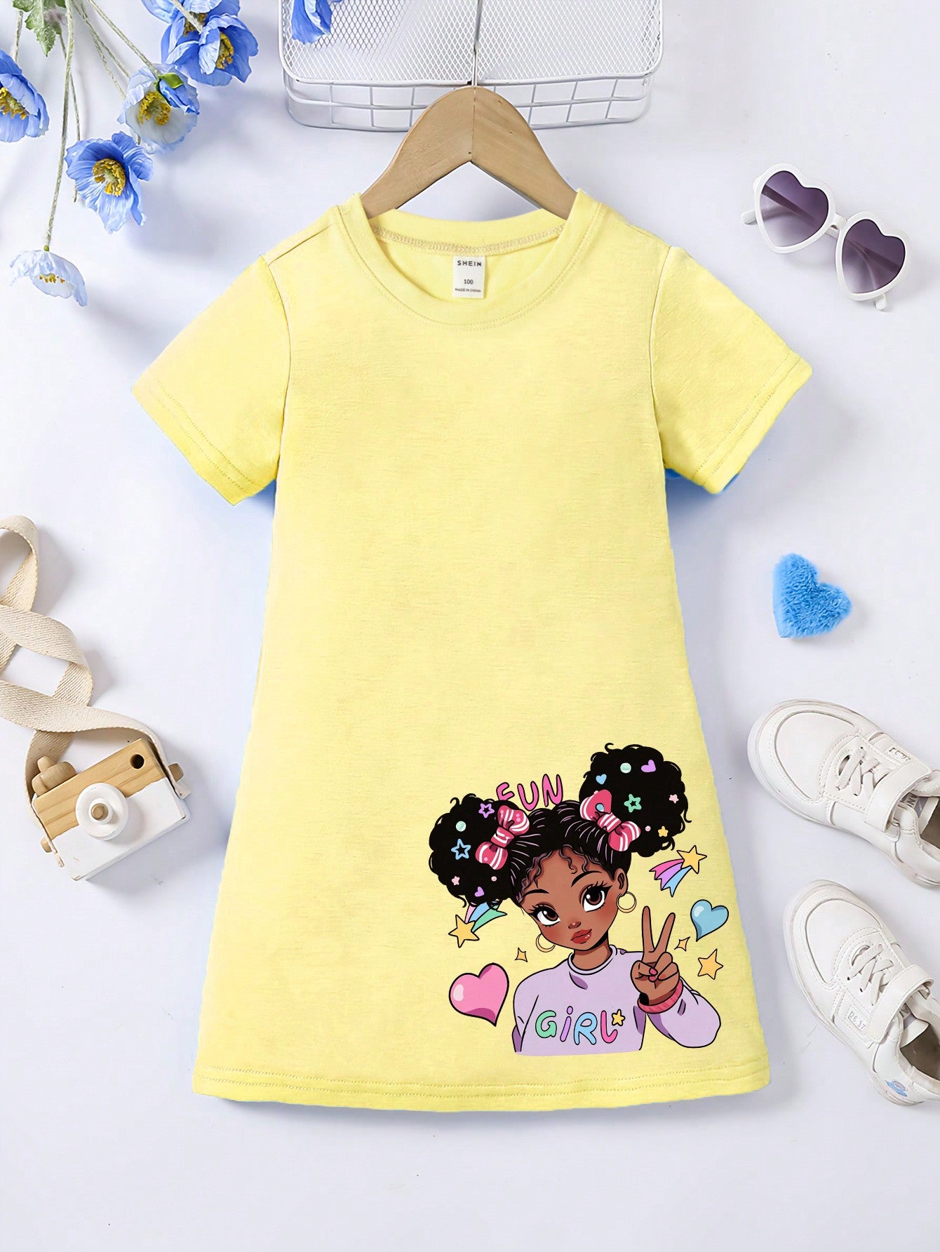 Young Girl Fashionable and Cute Short Sleeve T-Shirt Dress with Bowknot and Little Girl Print