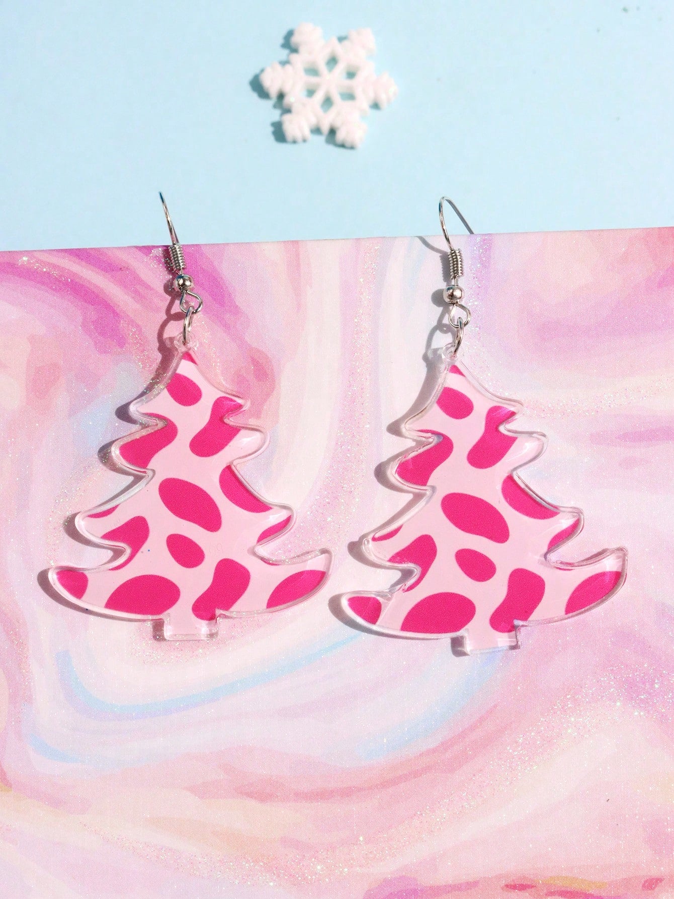 1Pair Cute & Fashionable Acrylic Sparkly Pink Leopard Print Heart Shaped Dangle Earrings for Women Valentines