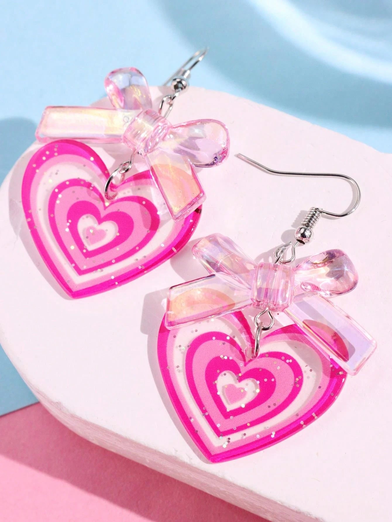 1Pair Cute & Fashionable Acrylic Sparkly Pink Leopard Print Heart Shaped Dangle Earrings for Women Valentines