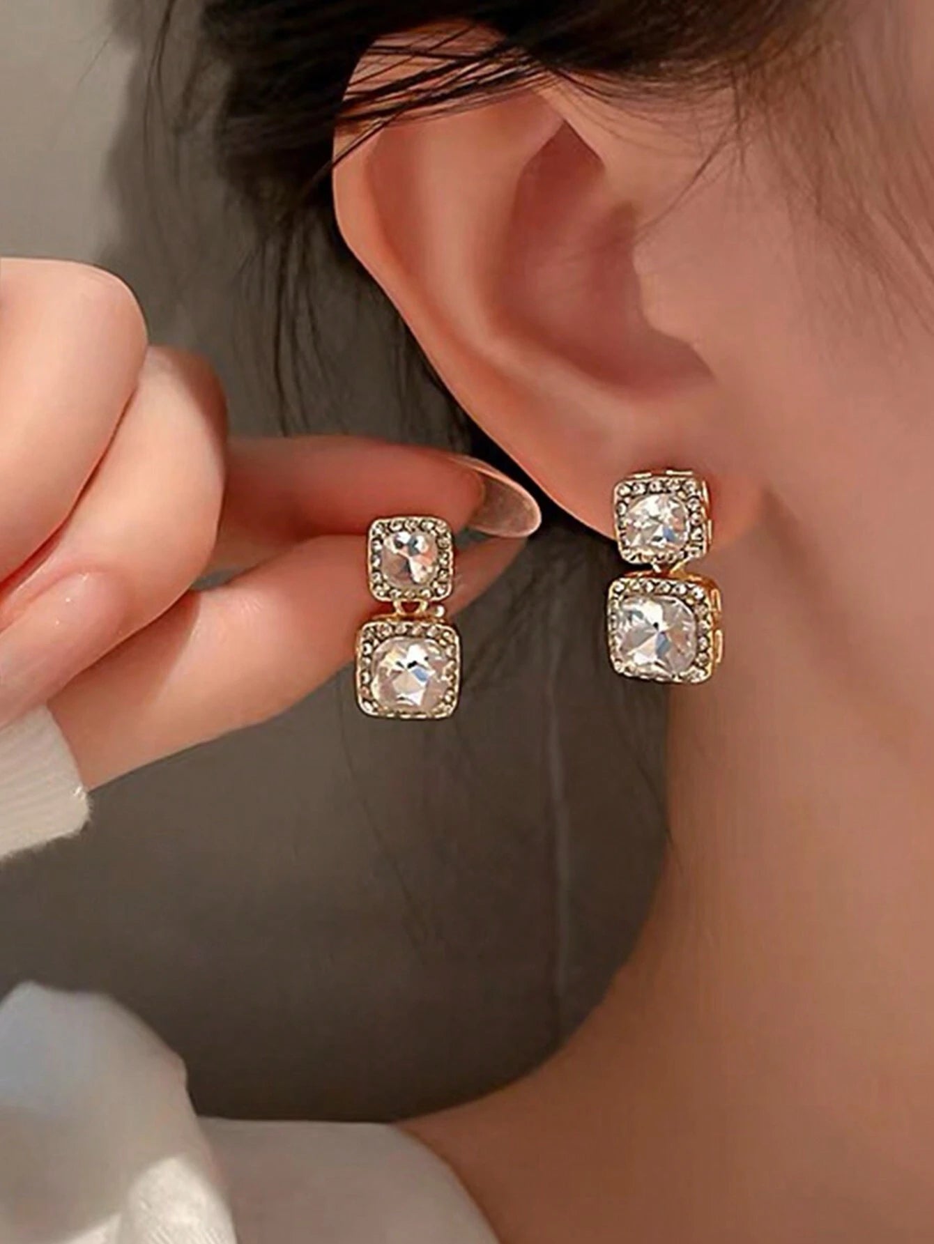 Rhinestone Decor Earrings