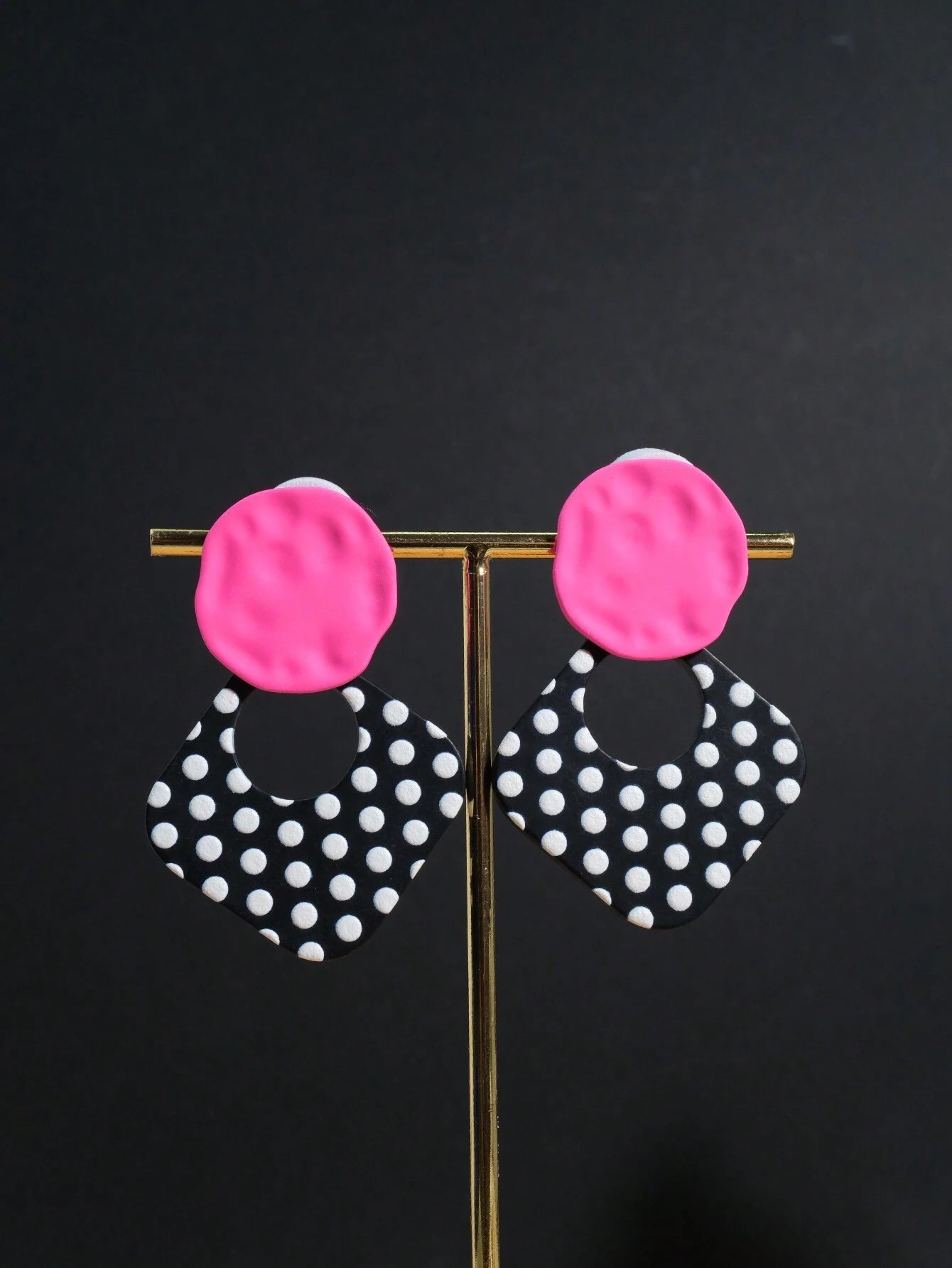 1 Pair of Fashionable Retro Personality Women'S Earrings, Sweet and Fresh Style, Black and White Polka Dot Earrings, Alloy, Acrylic and Stainless Steel Materials, Suitable for Daily, Festivals, Gatherings and Other Occasions, Can Be Used as Valentine'S Day Gifts, Holiday Gifts Valentines