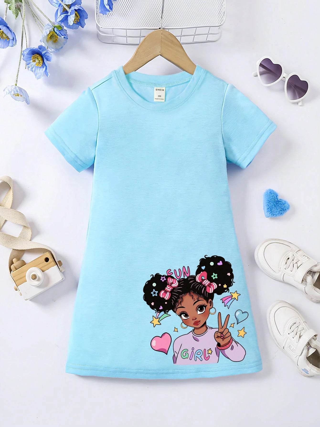 Young Girl Fashionable and Cute Short Sleeve T-Shirt Dress with Bowknot and Little Girl Print