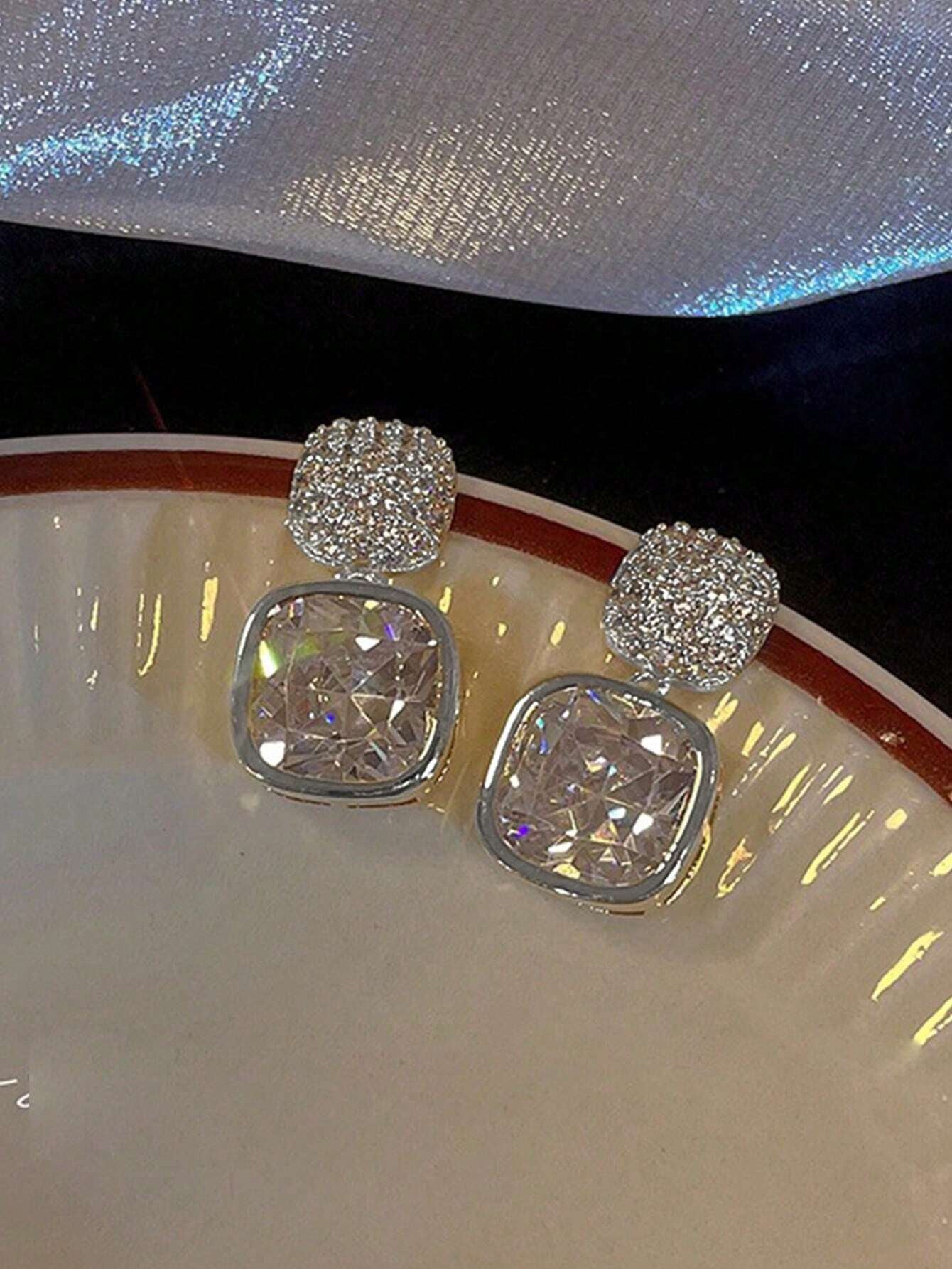 Rhinestone Decor Earrings