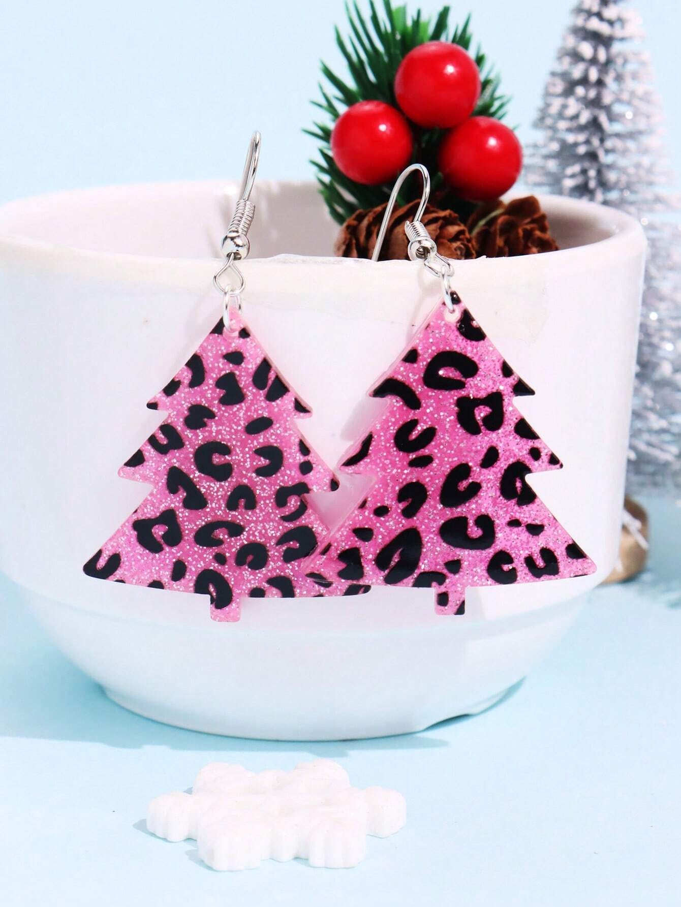 1Pair Cute & Fashionable Acrylic Sparkly Pink Leopard Print Heart Shaped Dangle Earrings for Women Valentines