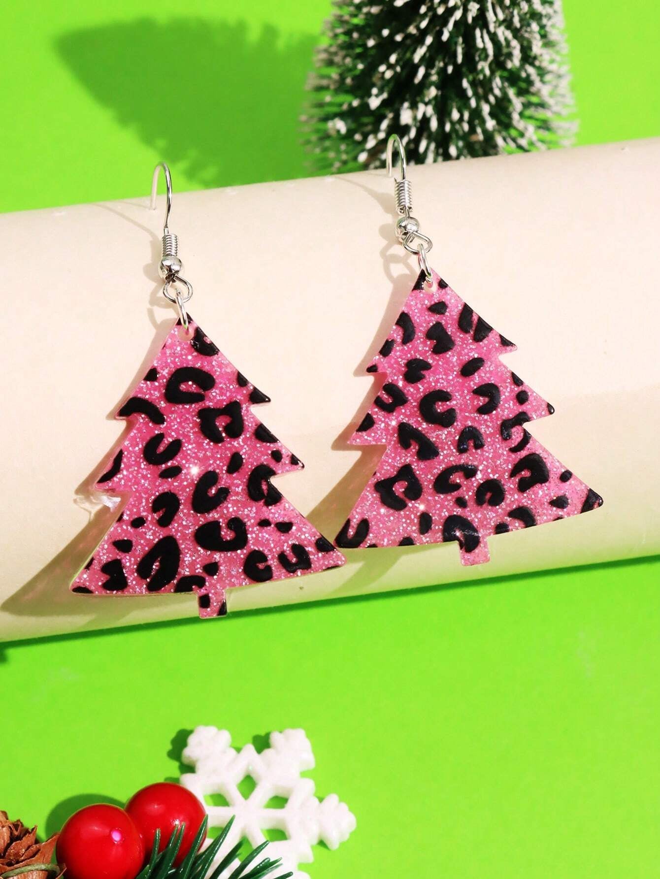 1Pair Cute & Fashionable Acrylic Sparkly Pink Leopard Print Heart Shaped Dangle Earrings for Women Valentines